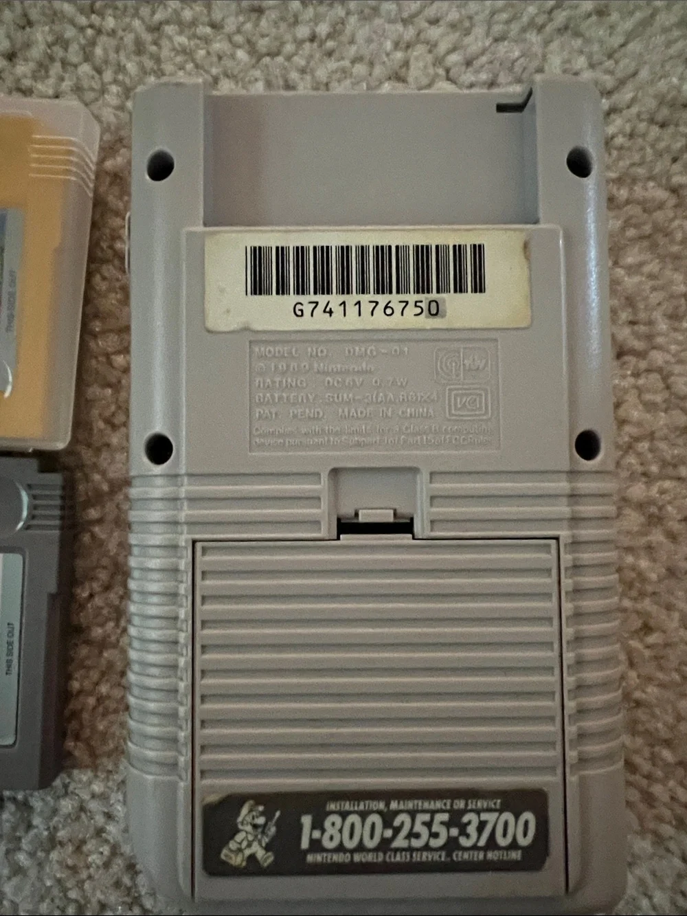 Vintage Nintendo  Game Boy w/ 4 Games Tested works